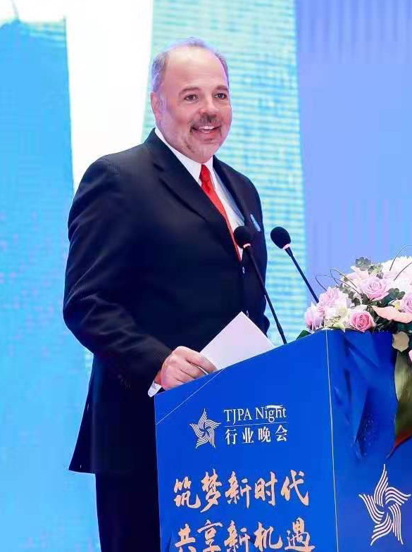 美国玩具协会主席兼首席执行官史蒂夫·帕谢尔布.jpg